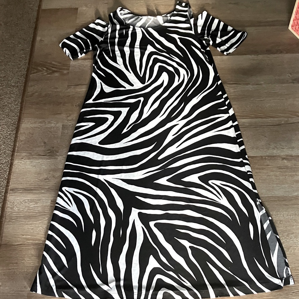 Chico's Black and White Zebra Pattern dress